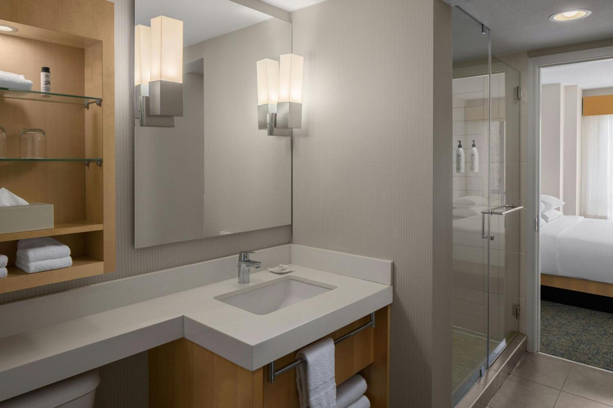 Delta Hotels By Marriott Whistler Village Suites Kültér fotó