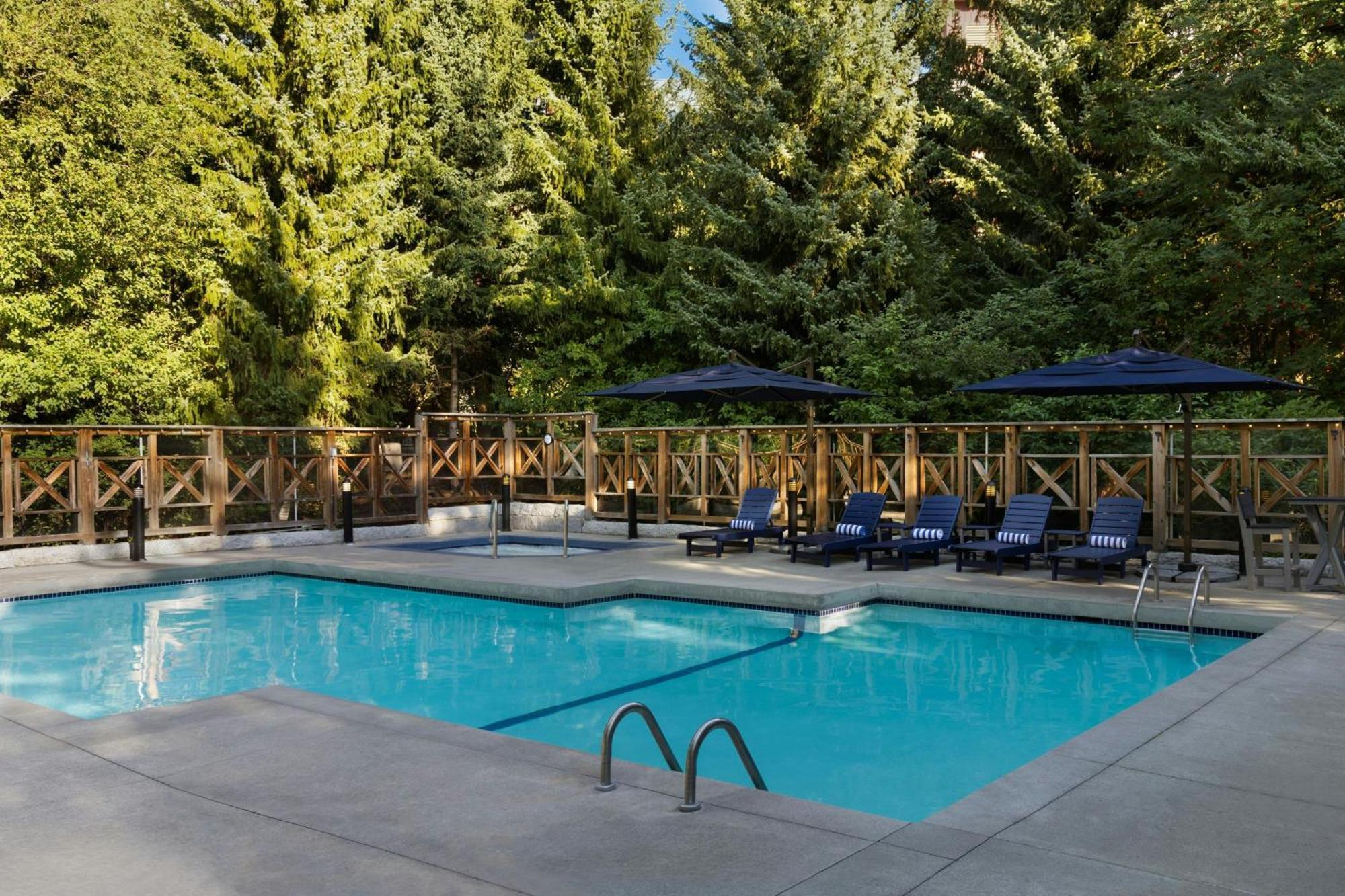 Delta Hotels By Marriott Whistler Village Suites Kültér fotó