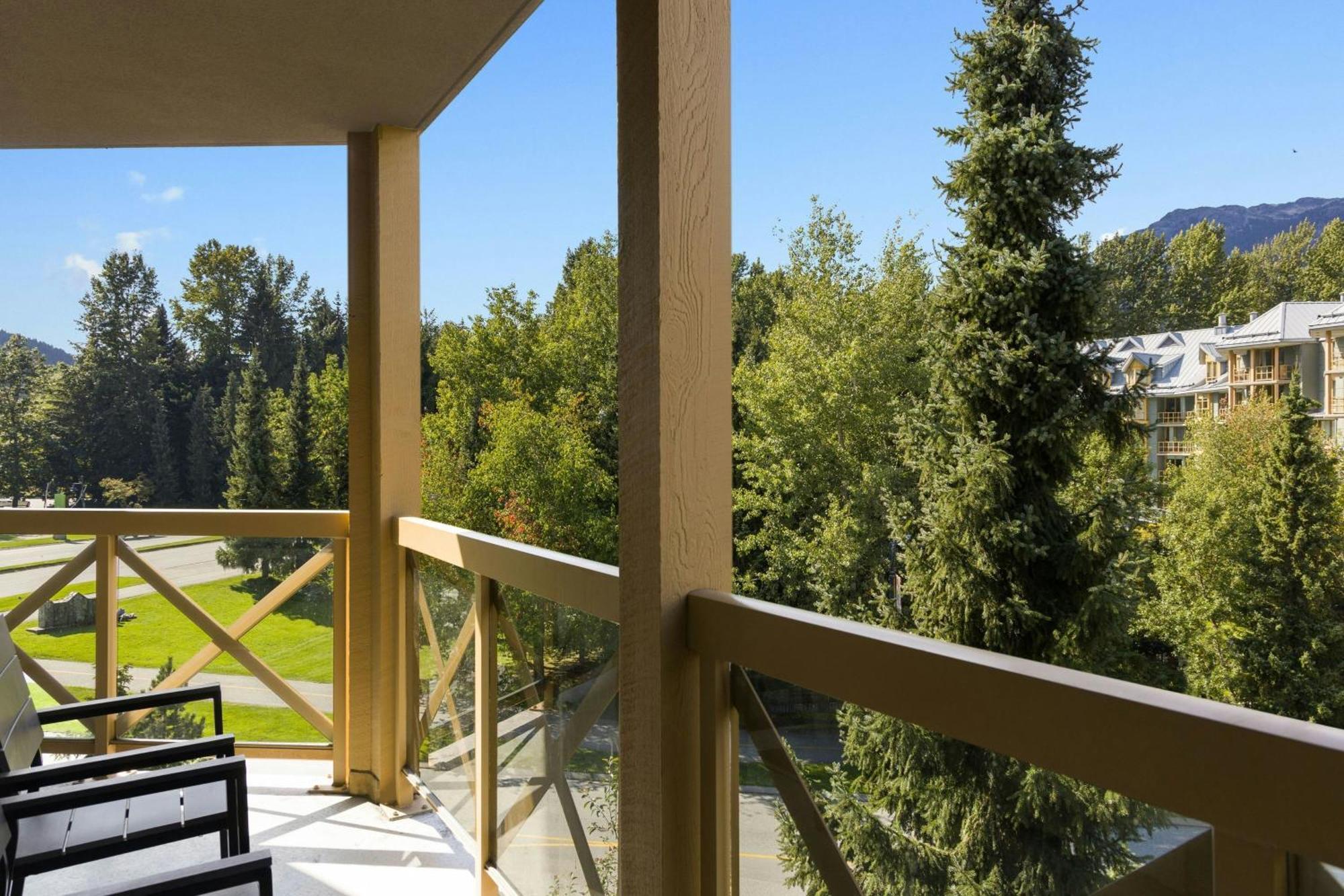 Delta Hotels By Marriott Whistler Village Suites Kültér fotó
