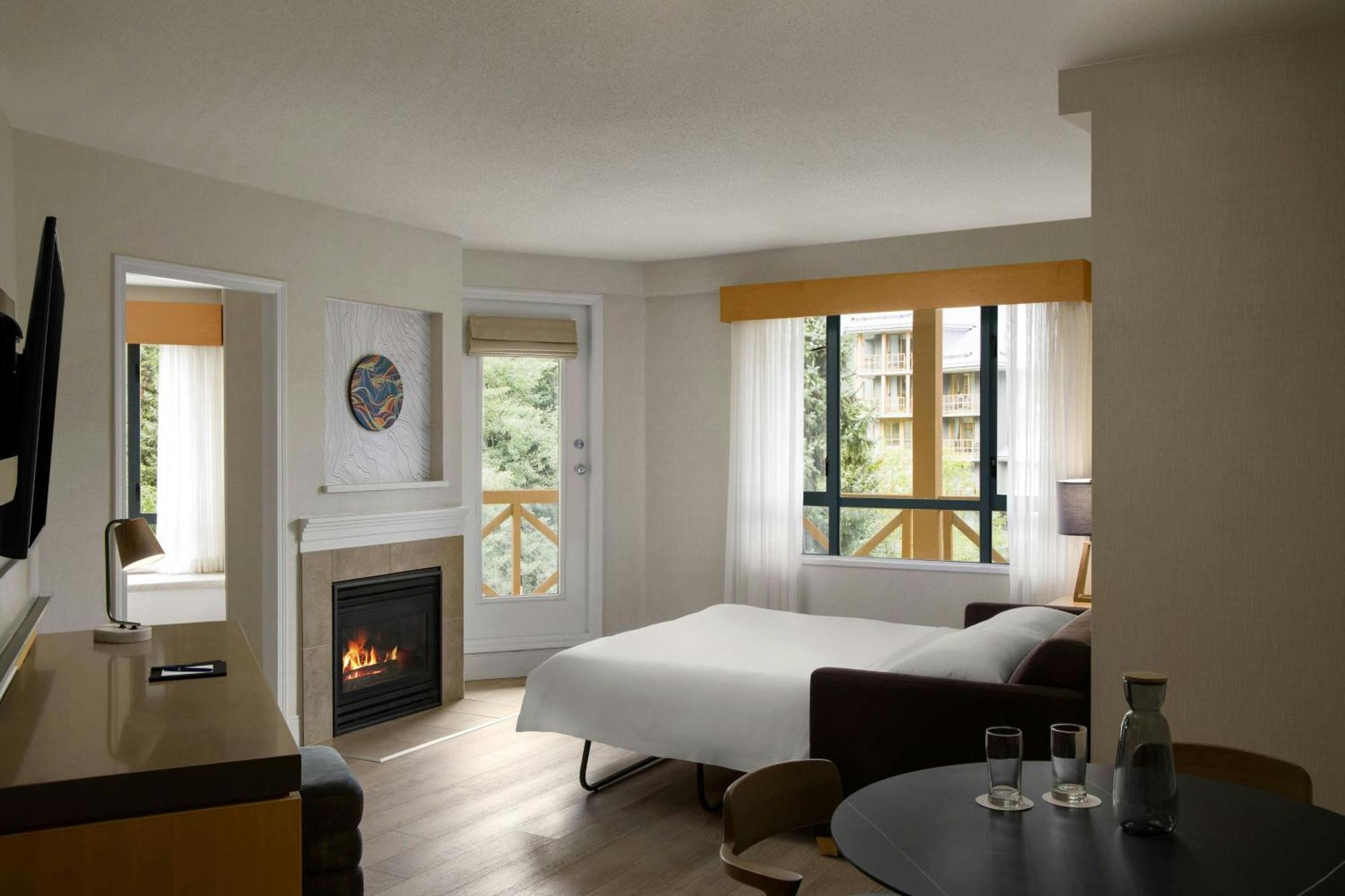 Delta Hotels By Marriott Whistler Village Suites Kültér fotó